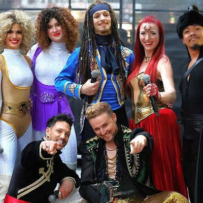 Udo Jürgens Show - Udo Jürgens Double mit Partnerin am Klavier